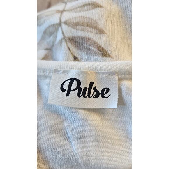 Pulse Womens XL Tank Top White Floral Scoop Neck USA Soft - Picture 6 of 7